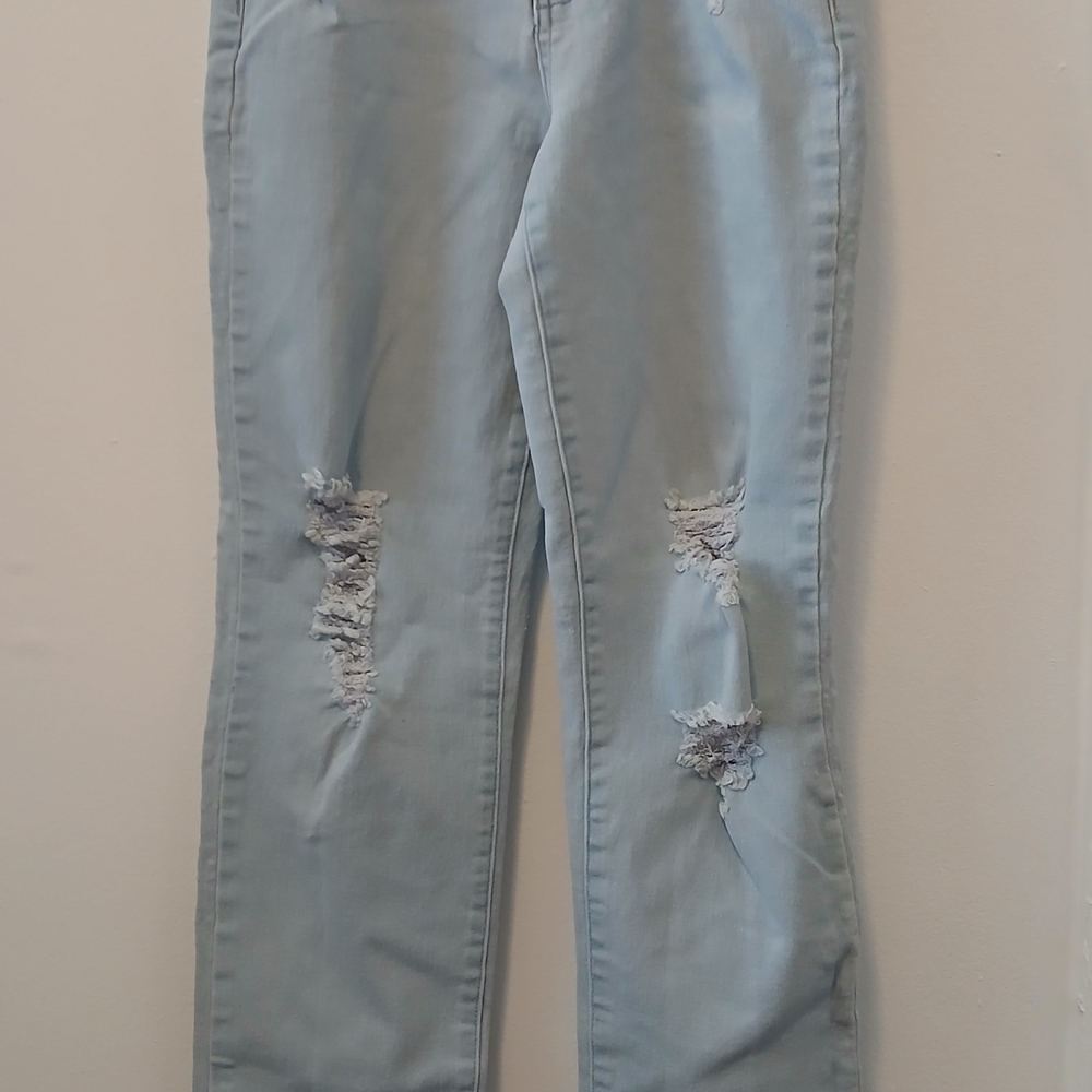 Stylish Women's Straight Leg Jeans in Light Blue